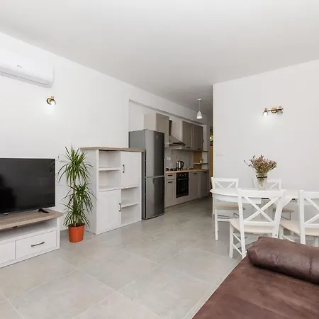 Apartment Koras Pupnat